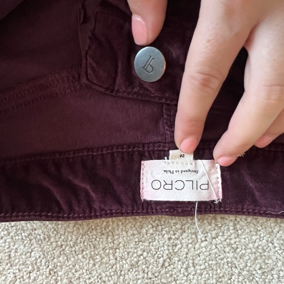 Pilcro burgundy mid rise pants - Picture 4 of 5